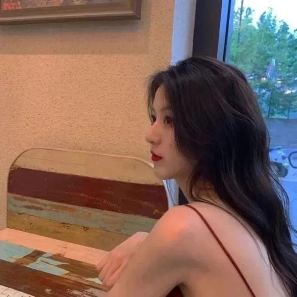 我的女友比我帅